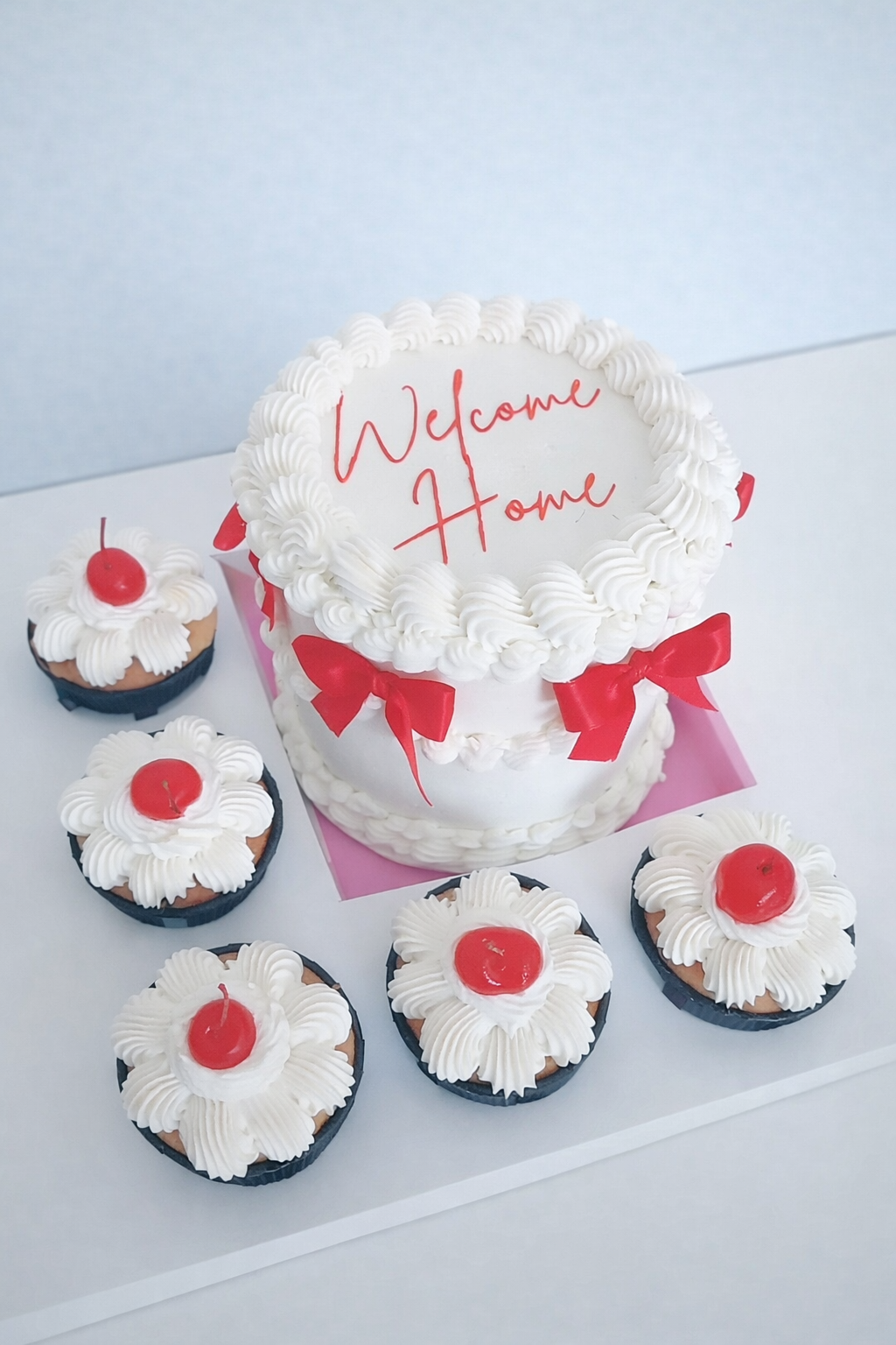 Mini Cake & Cupcakes Set